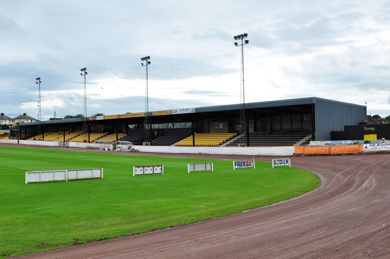 The only two England-based football clubs to play in Scotland - Fan Banter